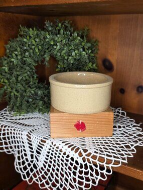 Robinson Ransbottom Stoneware Bowl Beige Crock Pottery Glossy Backstamp